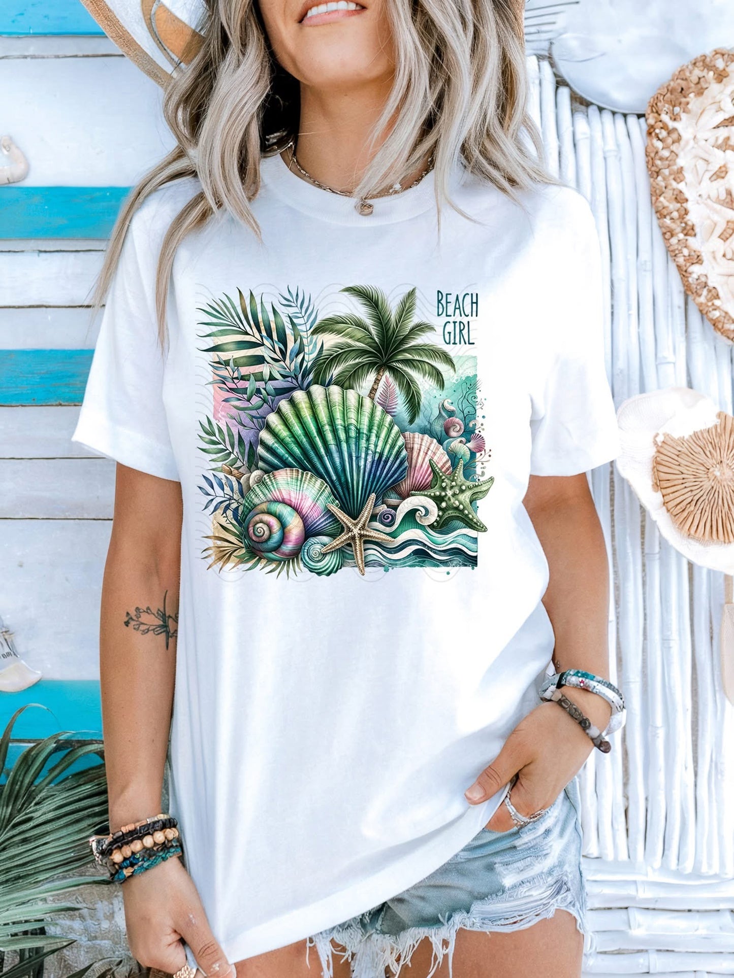 #684a Beach girl