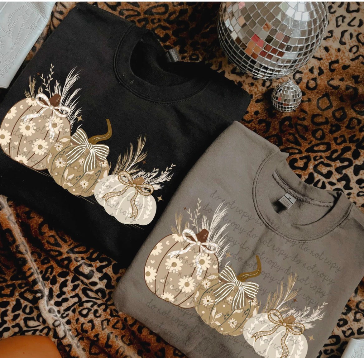#1086a Tan pumpkins